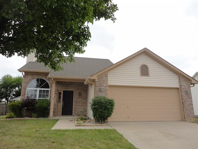 Primary Photo - 6526 Sparrowood Dr