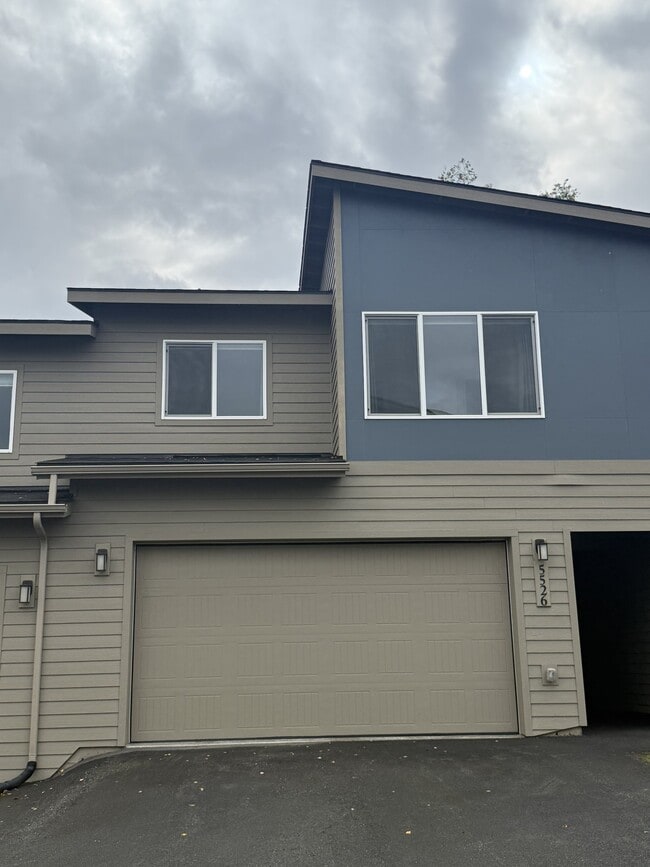 Building Photo - 5526 Big Bear Wy