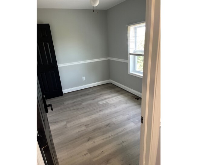 Building Photo - 4108 Groveland Ave