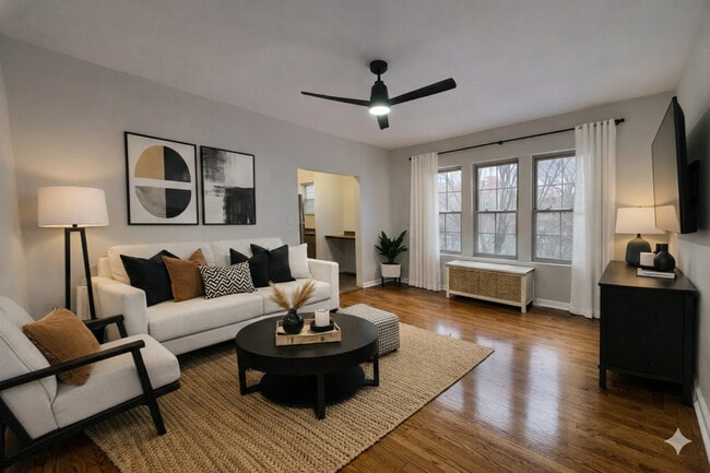 Building Photo - 6830 S South Shore Dr