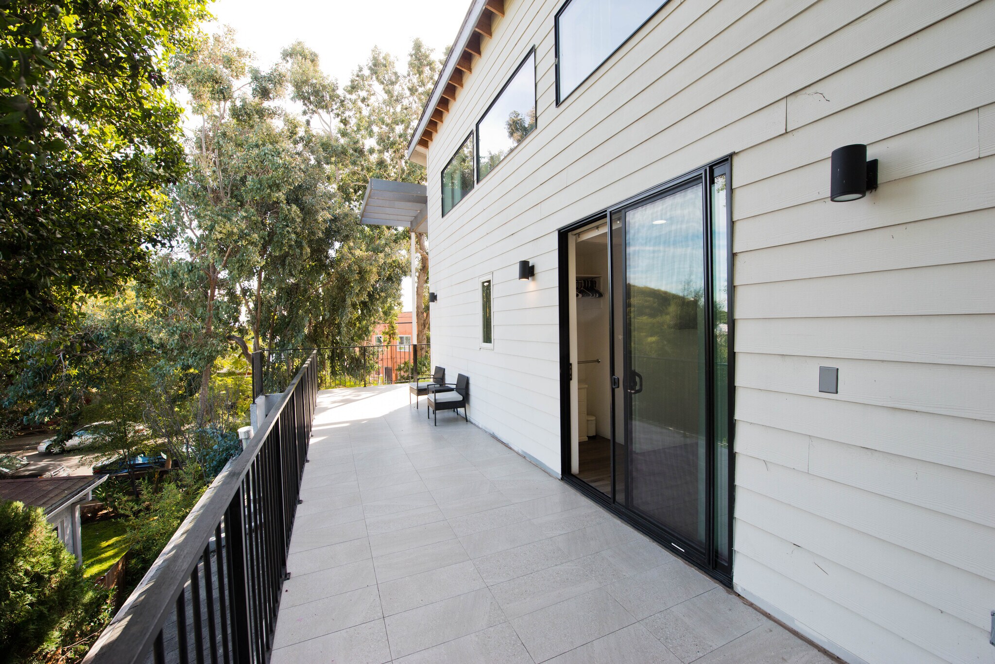 East Deck - 809 Warren Ave