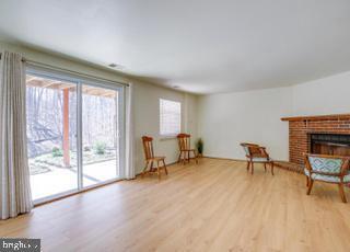 Building Photo - 8931 Park Forest Dr