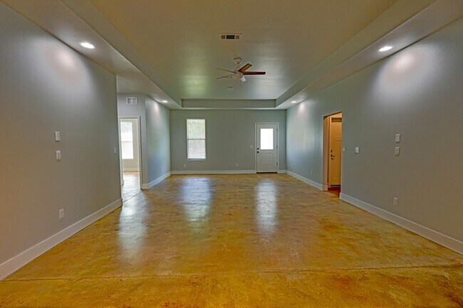 Building Photo - 2720 Jewel Rd