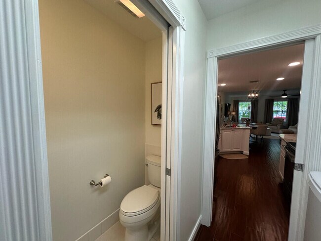 Building Photo - 3325 E Community Dr