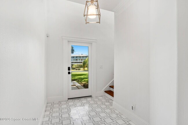 Building Photo - 143 Caledonia Dr