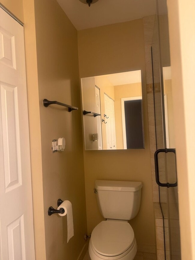 Building Photo - 434 Dogwood Terrace