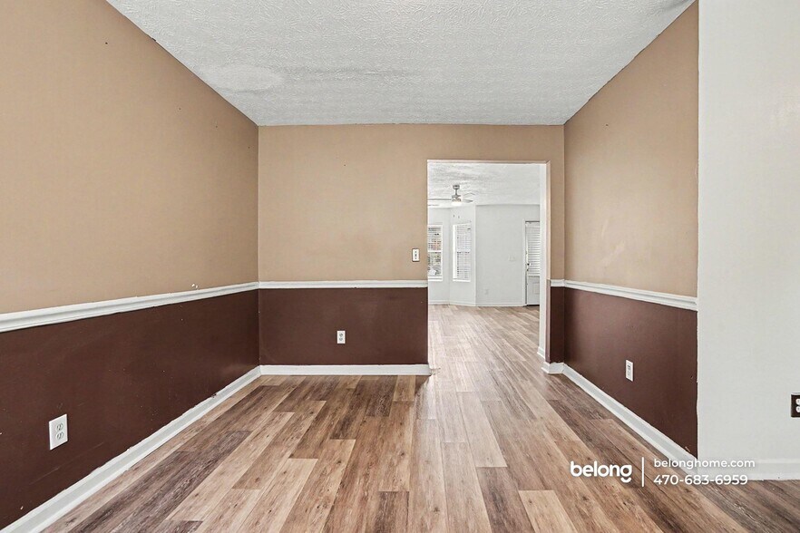 Building Photo - 5599 Windfall Ln