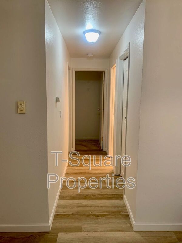 Building Photo - 14200 NE 171st St