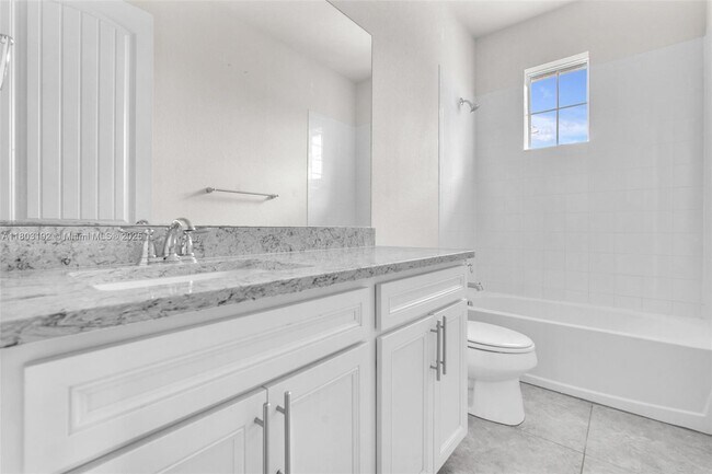 Building Photo - 5040 Eucalyptus Dr
