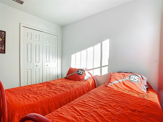 Building Photo - 4608 Cumbrian Lakes Dr