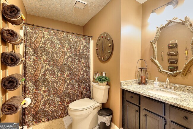 Building Photo - 377 E River Bend Dr