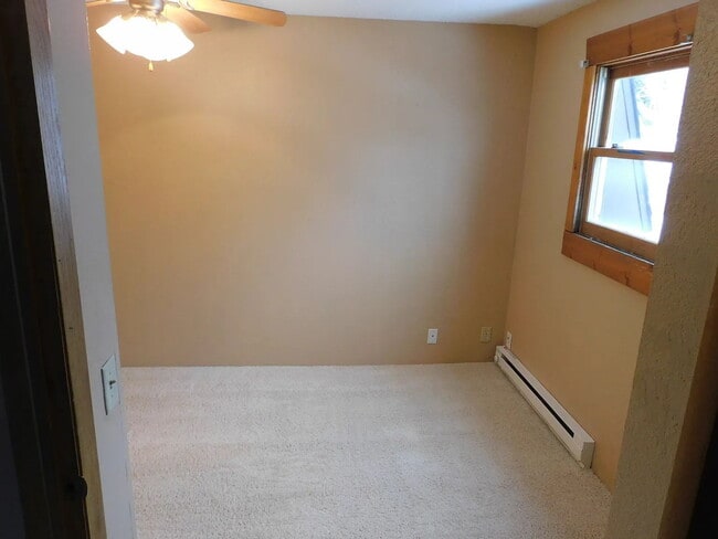 Building Photo - "Charming 2-Bedroom Retreat in Pequot Lakes!"
