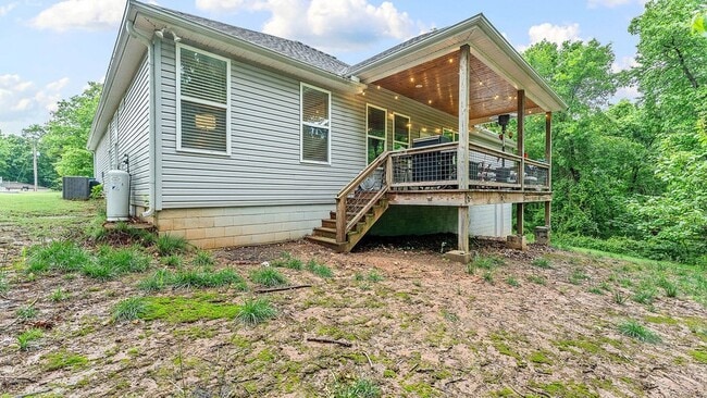 Building Photo - 3 Donington Cir