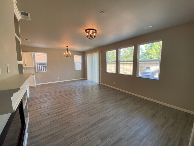 Building Photo - 3461 Alcove Way