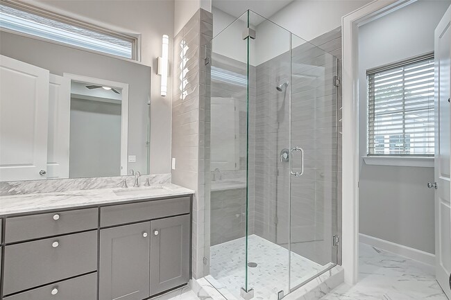 Building Photo - 5105 Pine Reach Dr