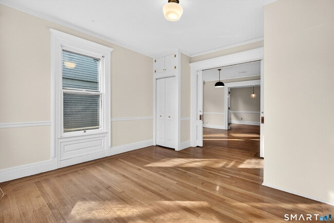 Building Photo - 339 Willow St