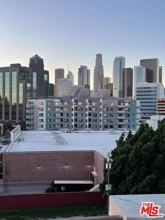 Building Photo - 100 S Alameda St