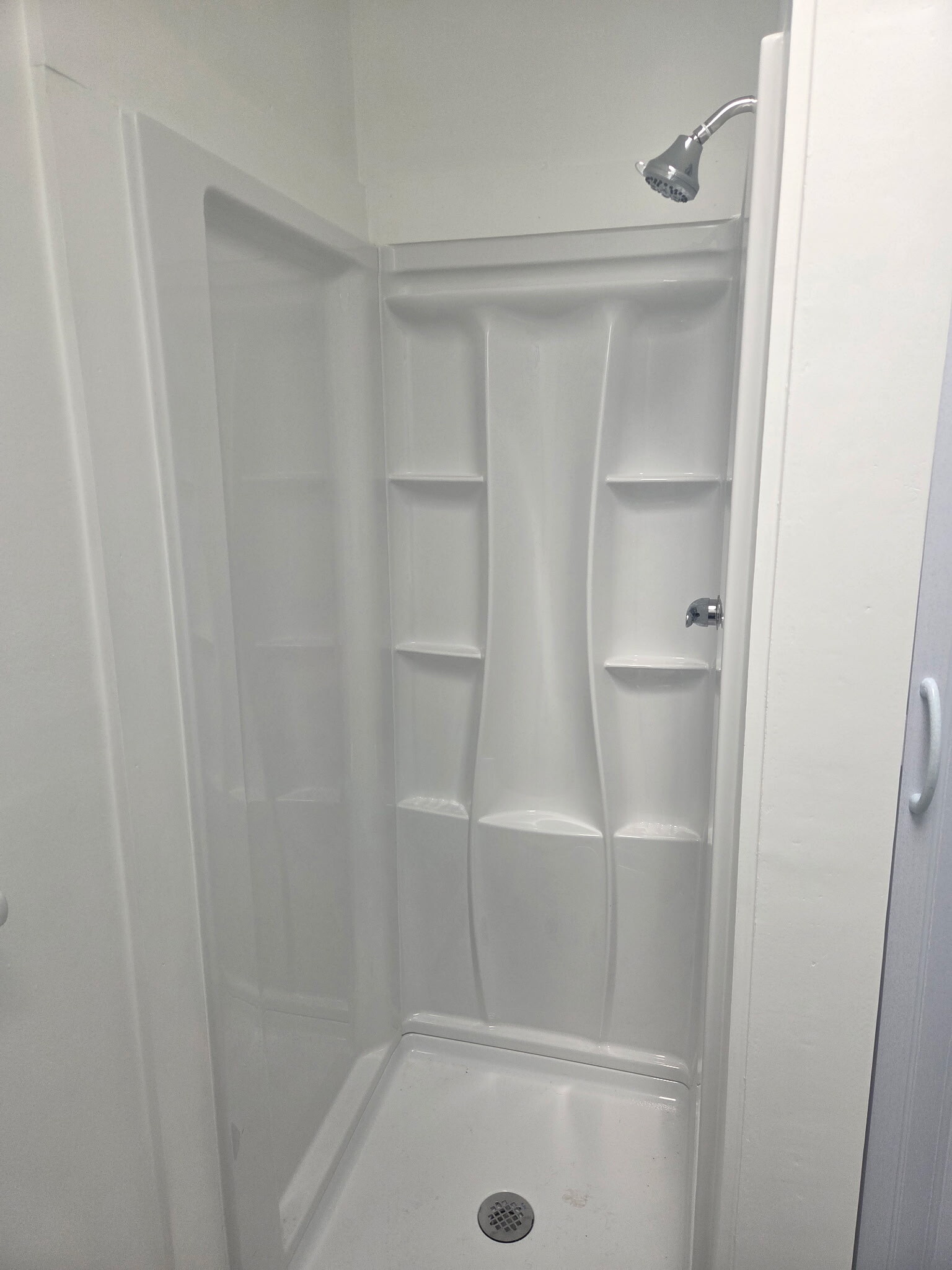 Building Photo - 104 Laurel Ct