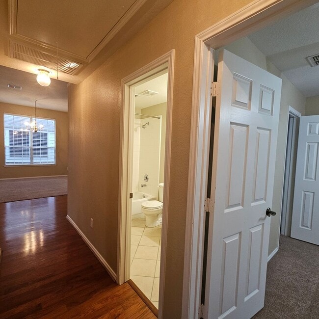 Building Photo - Pine Ridge Estates