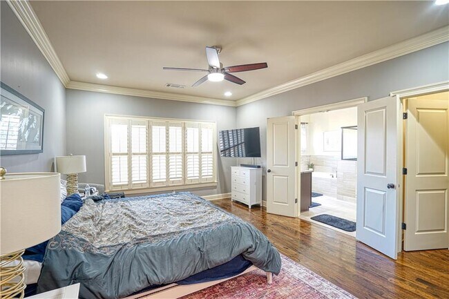 Building Photo - 4171 Mansion Way
