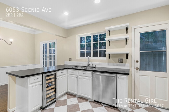 Building Photo - 6053 Scenic Ave