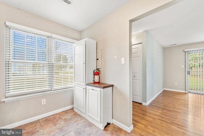 Building Photo - 509 Cascade Ct