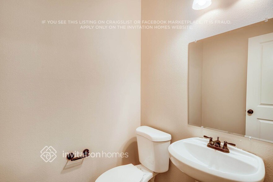 Building Photo - 18412 104th St Ct E