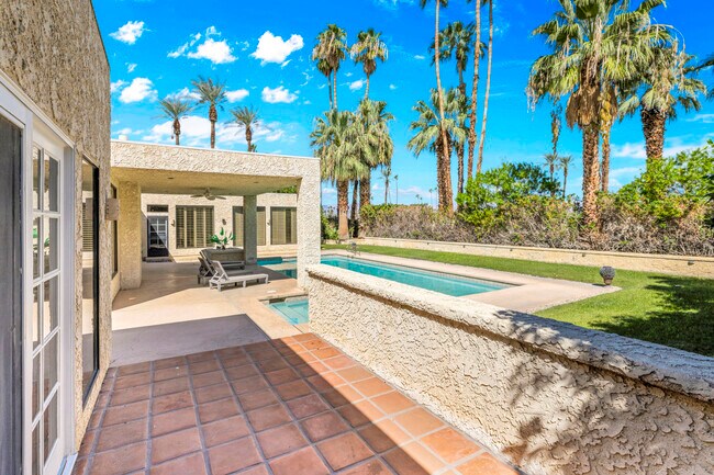 Building Photo - 45458 Rancho Palmeras Dr