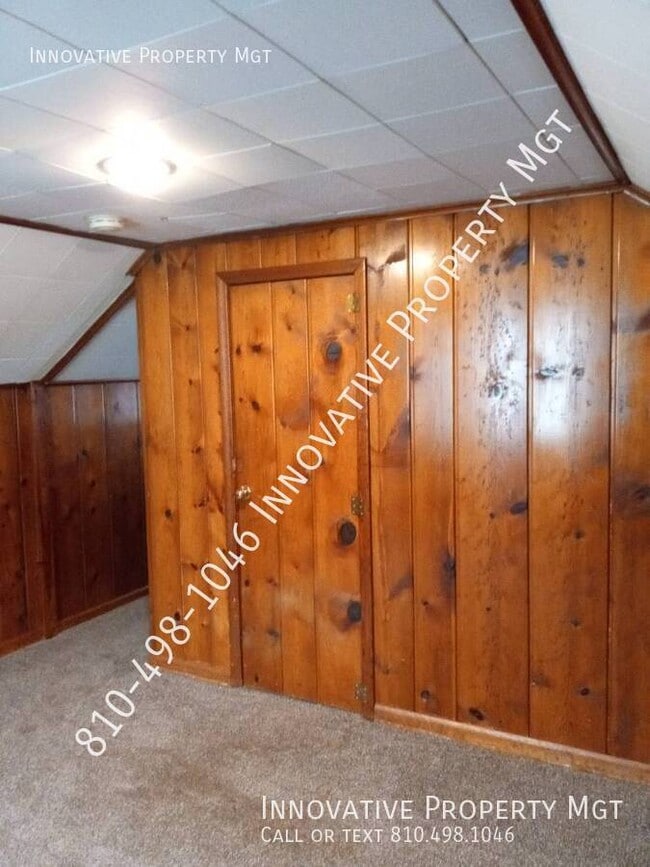 Building Photo - 2106 E Bristol Rd