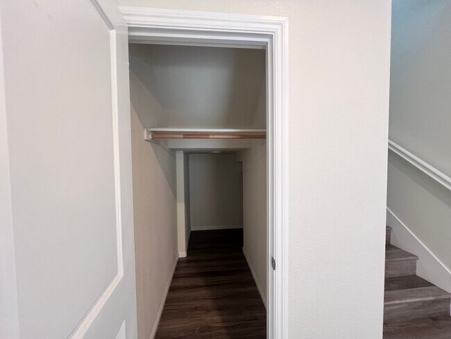 Building Photo - STUNNING 4BD/2.5BA TOWNHOUSE IN WALNUT CREEK!!!