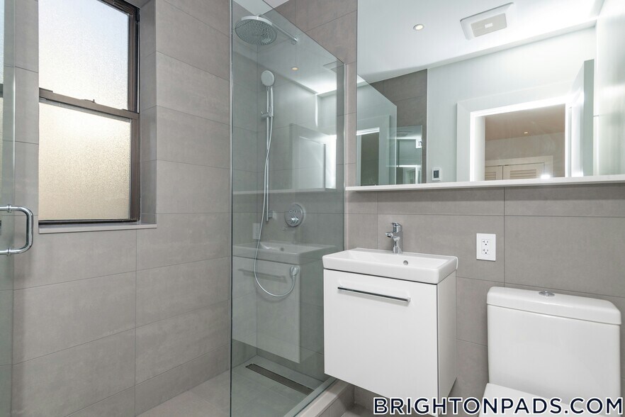 Building Photo - 8 Elko St