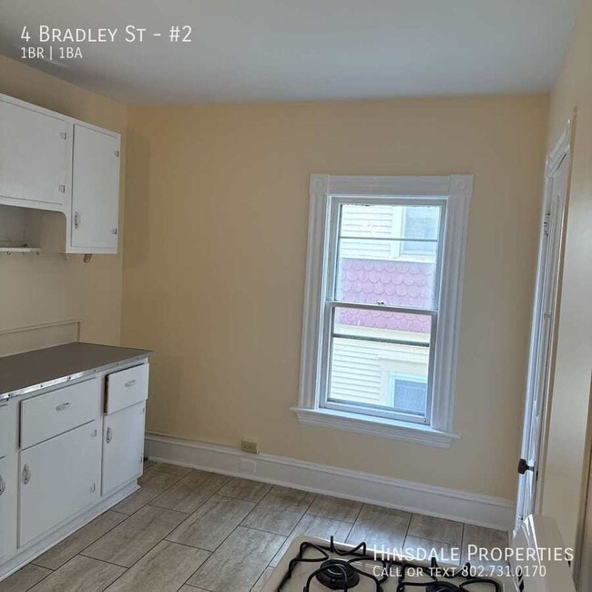 Building Photo - 4 Bradley St