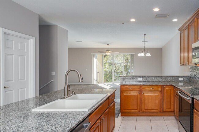 Building Photo - 10220 Bayou Grande