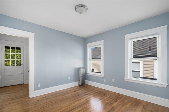 Building Photo - 97 11th St