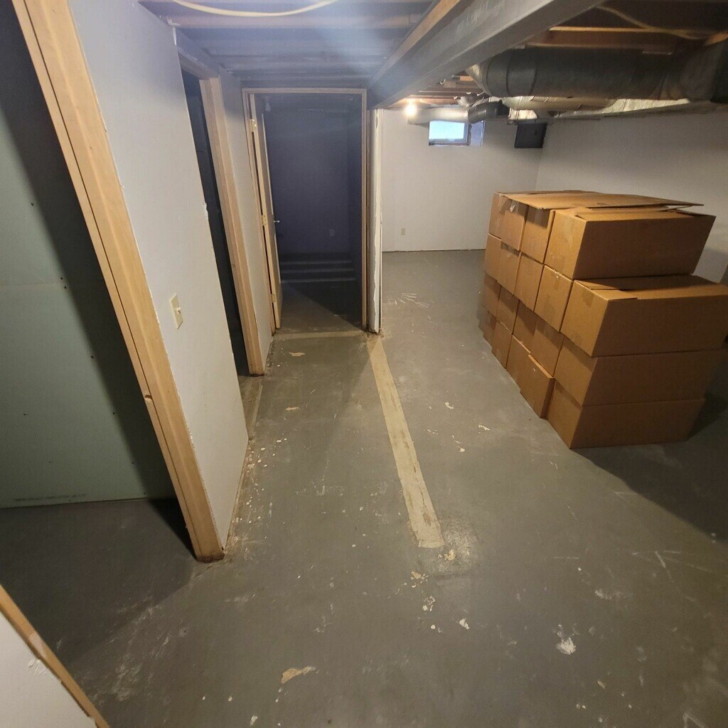 Building Photo - 215 N 12th St