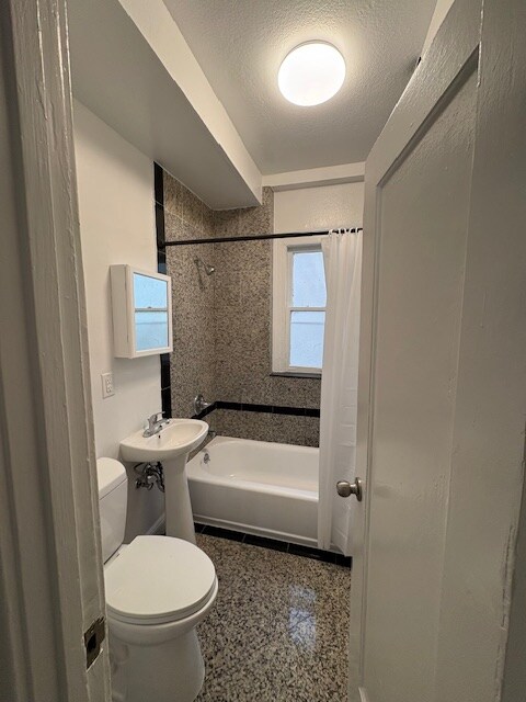 Building Photo - 765 O'Farrell St