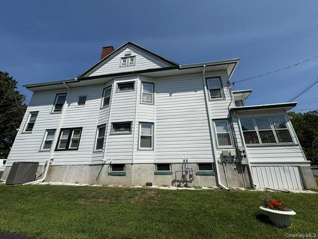 Building Photo - 102 ,Unit 1 Ave