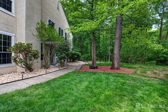 Building Photo - 64 Ashford Dr