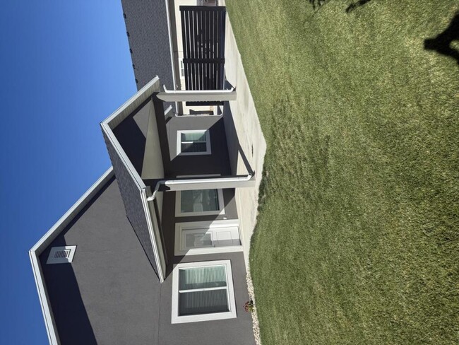 Building Photo - 2074 3125 W