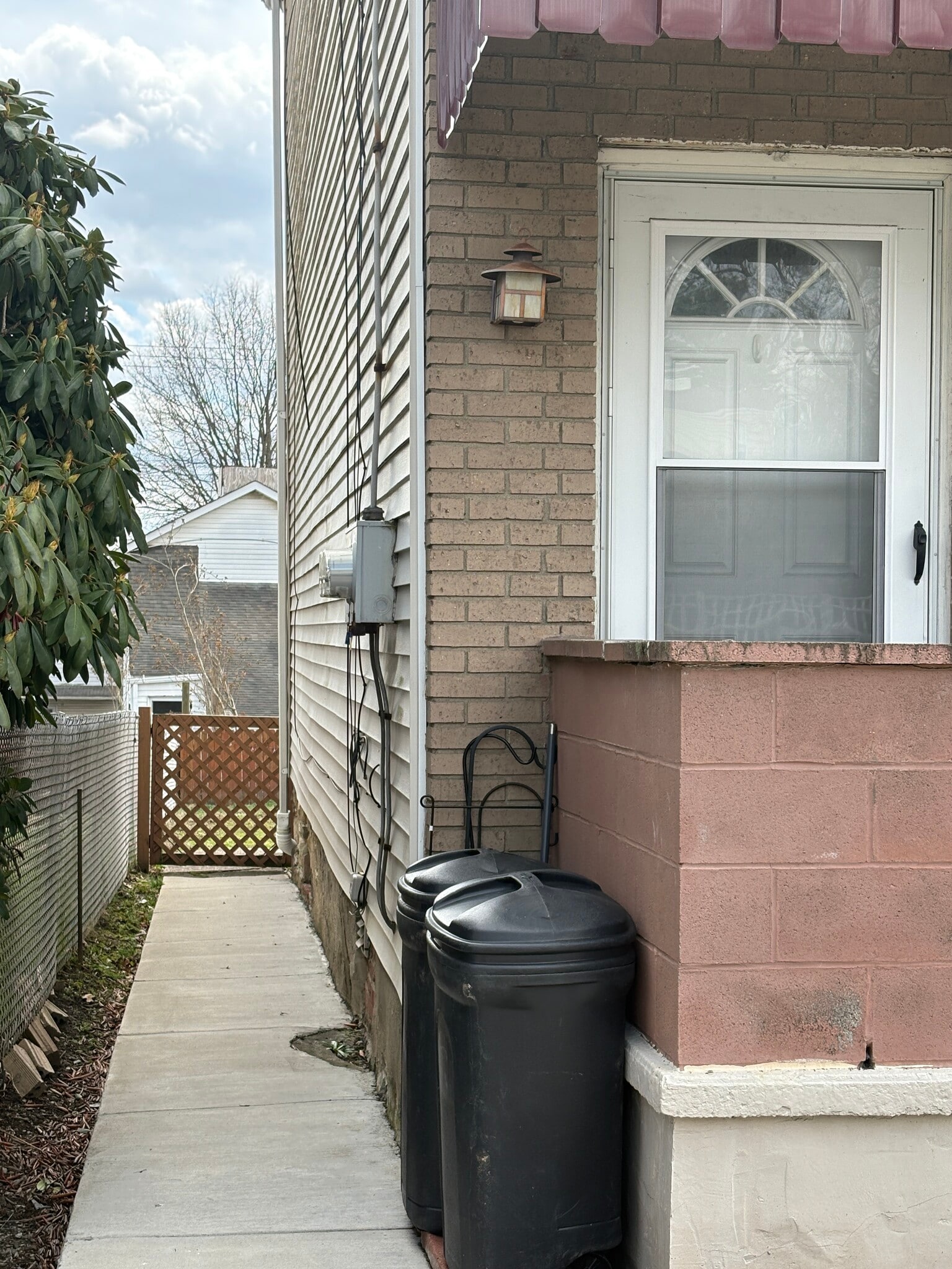 Backyard entrance - 507 7th Ave