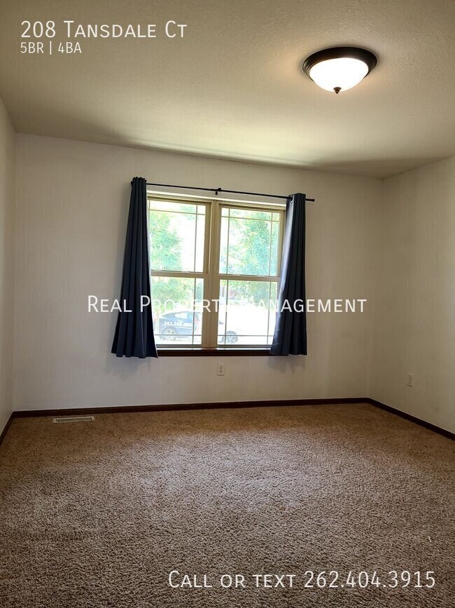Building Photo - 208 Tansdale Ct