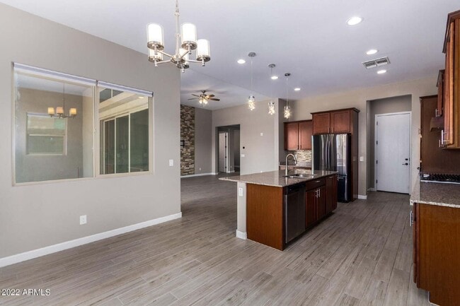 Building Photo - 13784 W Sarano Terrace