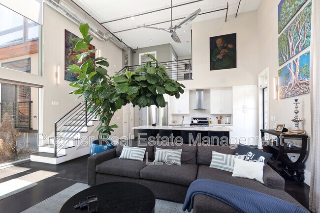Building Photo - 2729 W 21st Ave