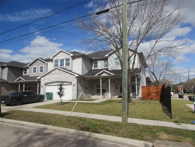 Building Photo - 3249 Dixie Dr