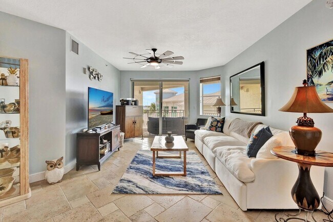 Building Photo - 975 NW Flagler Ave