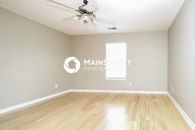 Building Photo - 3 Bedroom Pet-Friendly Home in La Vergne, ...