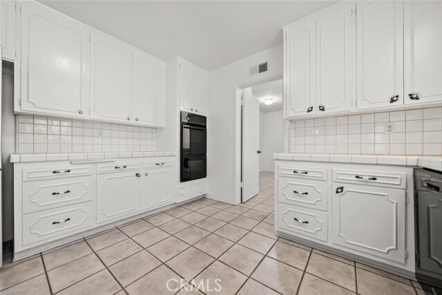 Building Photo - 9601 Corbin Ave