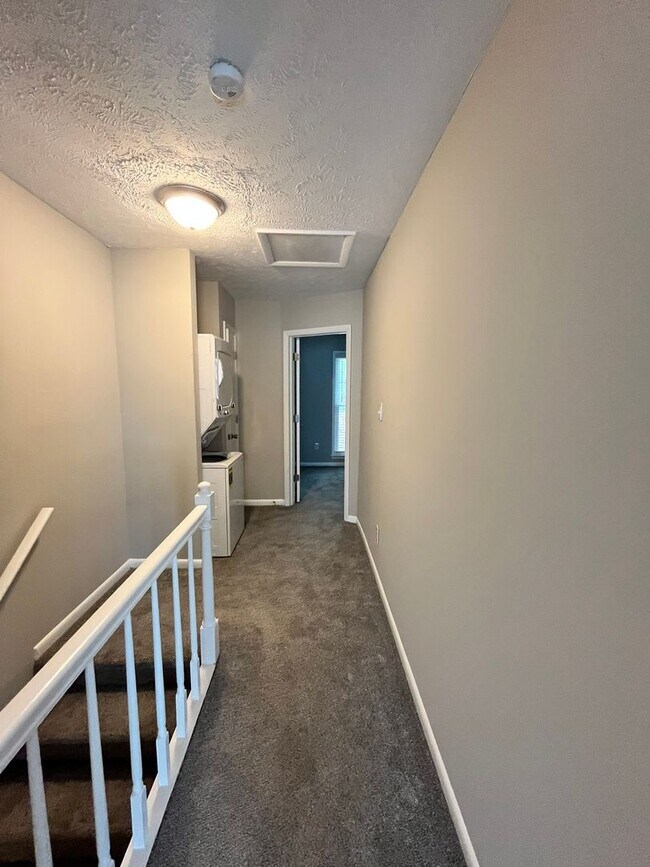 Building Photo - 514 Mill Cove