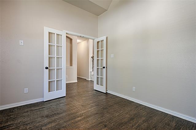 Building Photo - 1216 Realoaks Dr