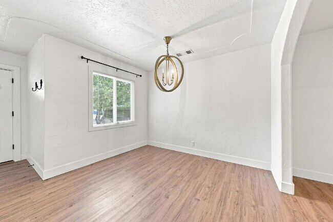 Building Photo - 3/1 Charmer in the Garden Tract - Dog Friendly